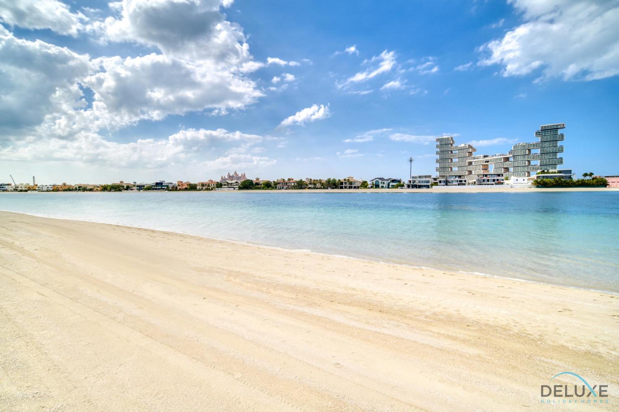 Seaside 5br With Assistant's And Access On Palm Jumeirah By Deluxe Homes Dubai