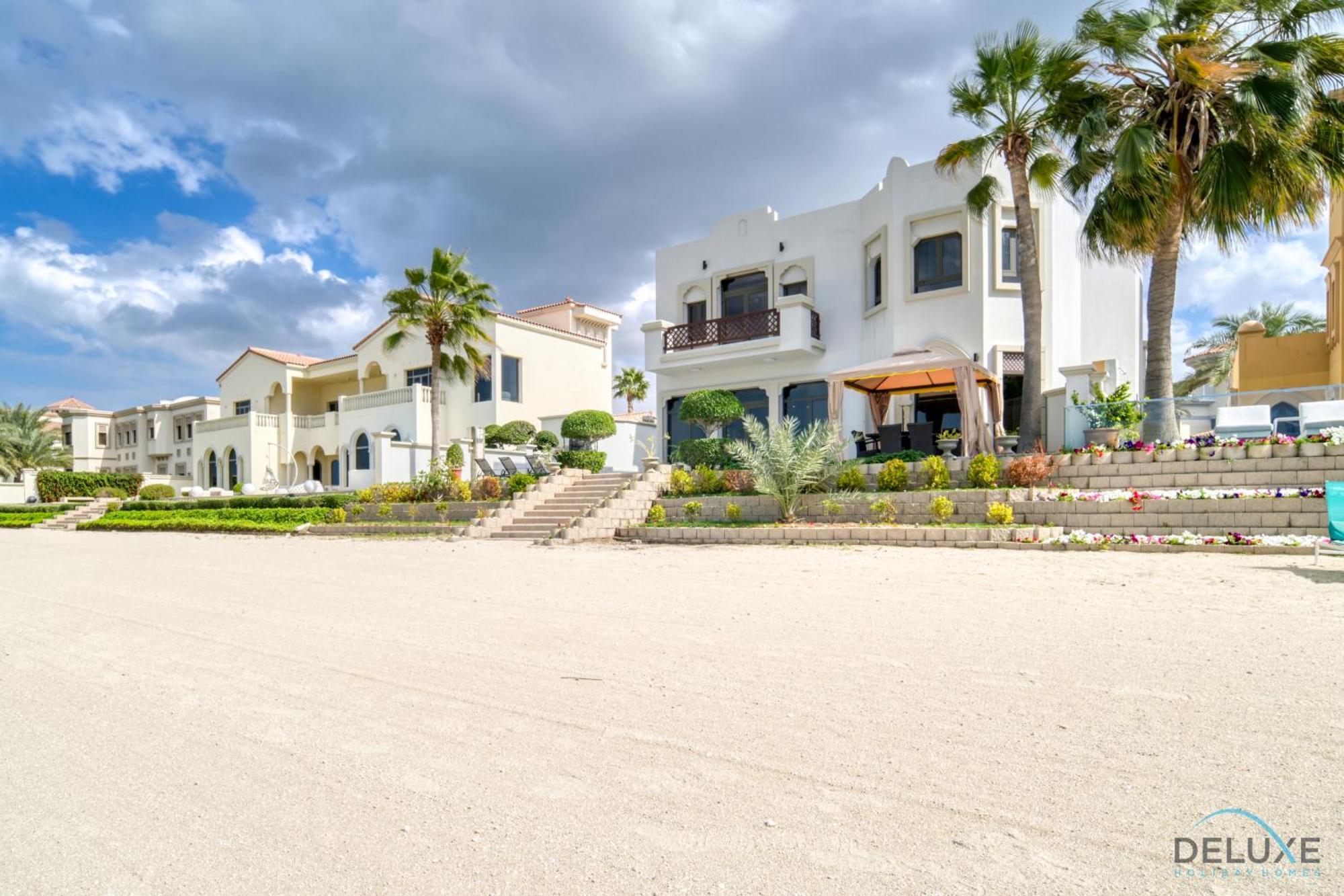 Seaside 5br With Assistant's And Access On Palm Jumeirah By Deluxe Homes