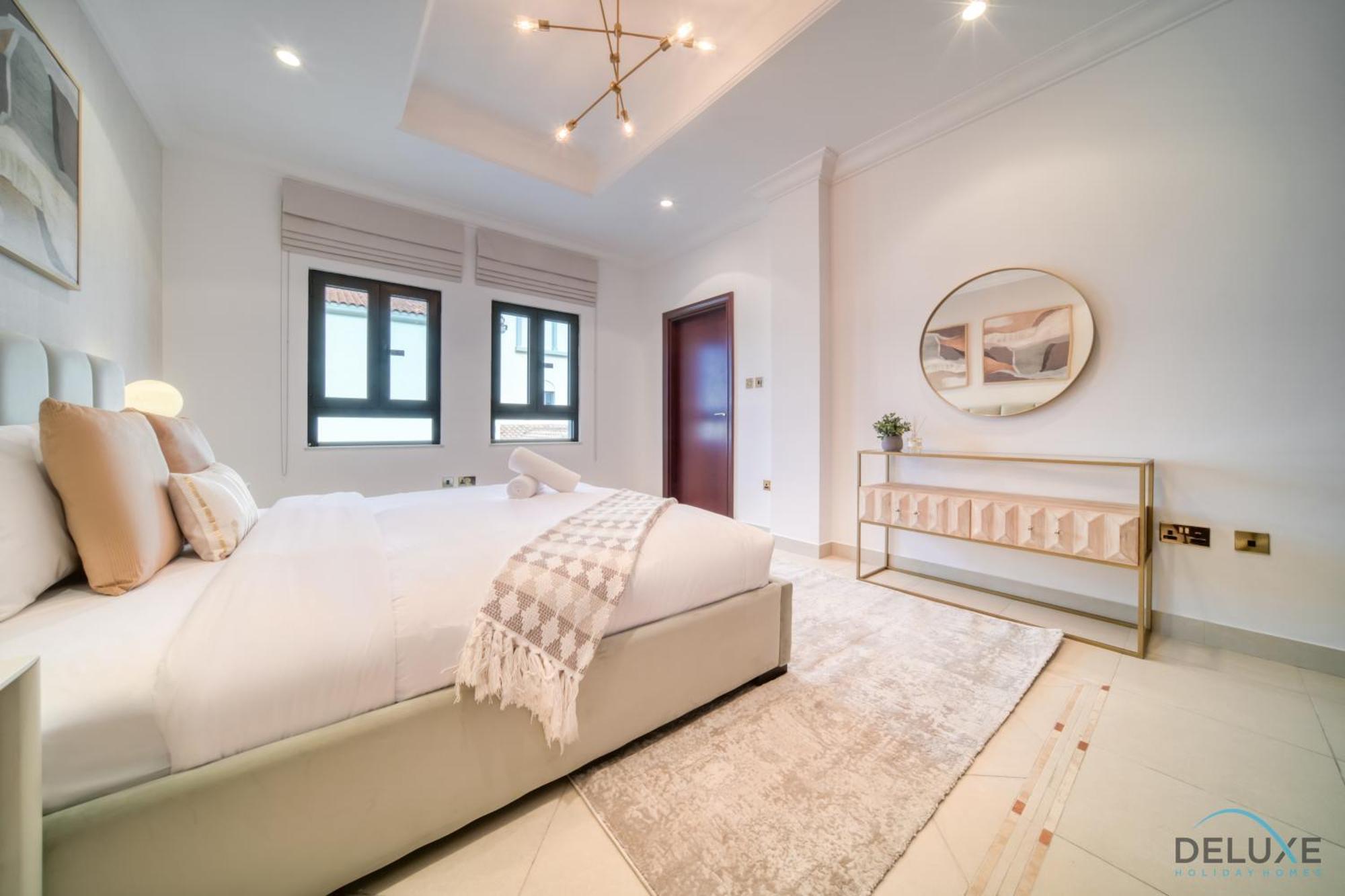 Seaside 5br With Assistant's And Access On Palm Jumeirah By Deluxe Homes Apartment