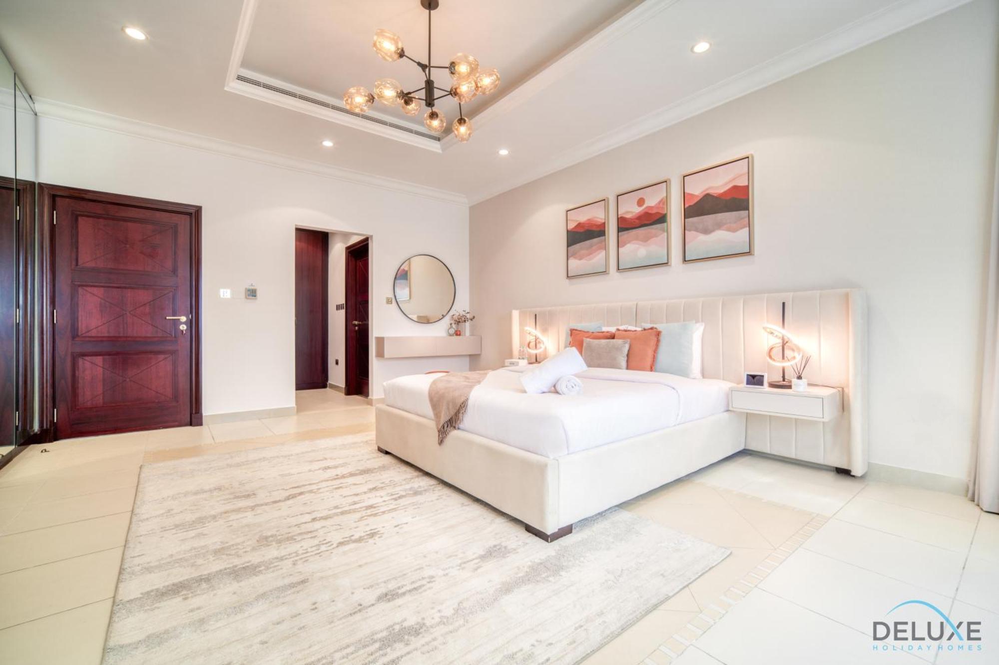 Apartment Seaside 5br With Assistant's And Access On Palm Jumeirah By Deluxe Homes Dubai