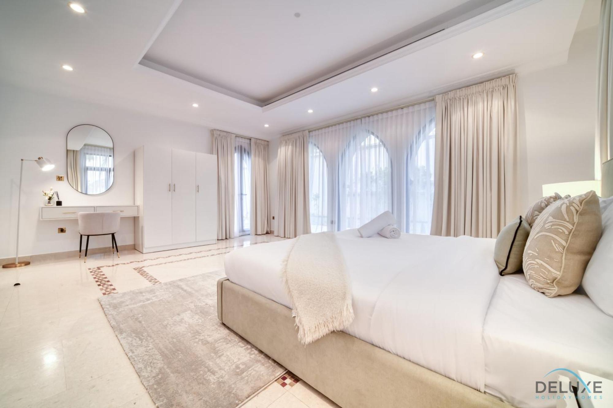 Apartment Seaside 5br With Assistant's And Access On Palm Jumeirah By Deluxe Homes