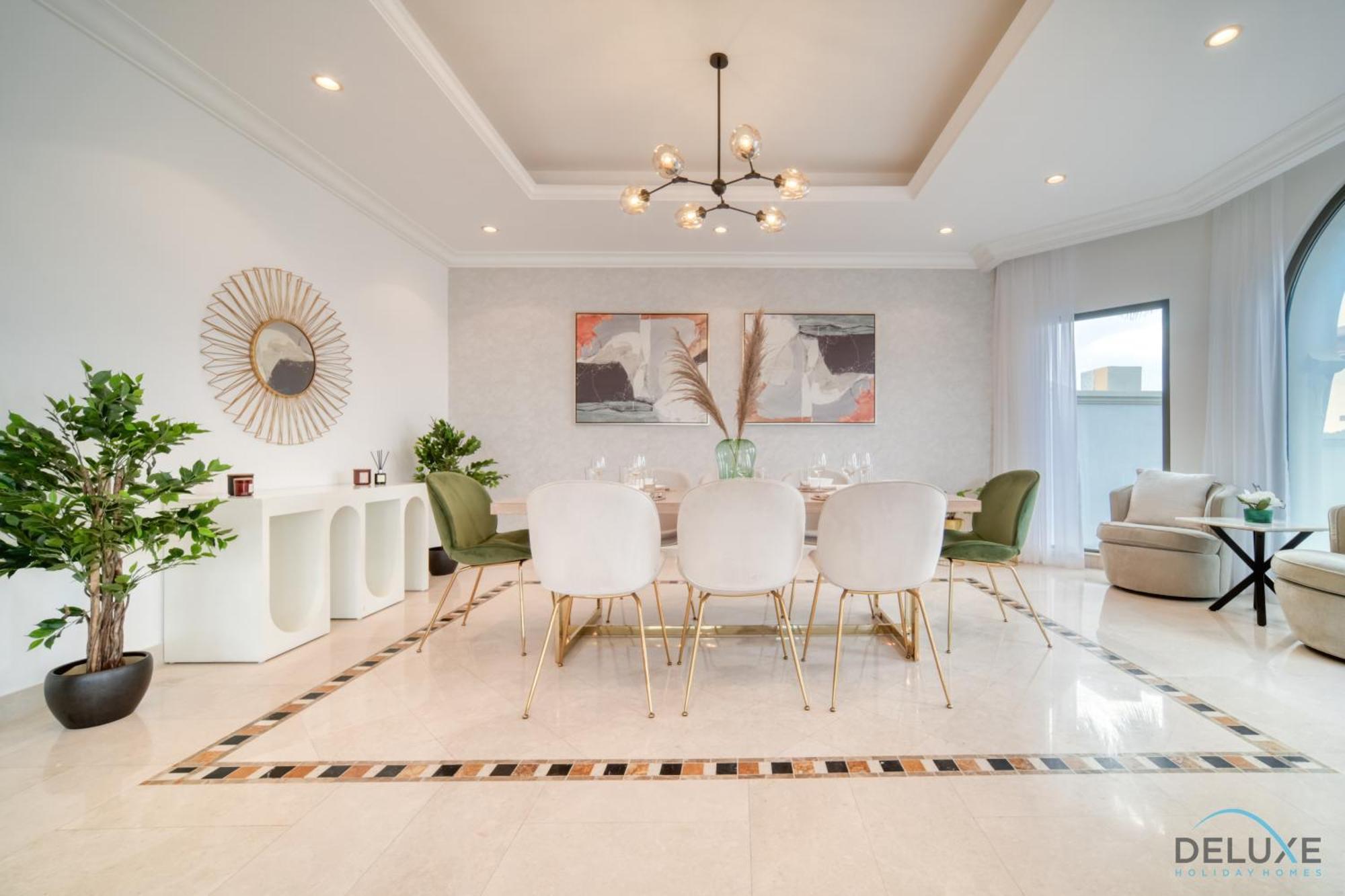 Seaside 5br With Assistant's And Access On Palm Jumeirah By Deluxe Homes Apartment Dubai