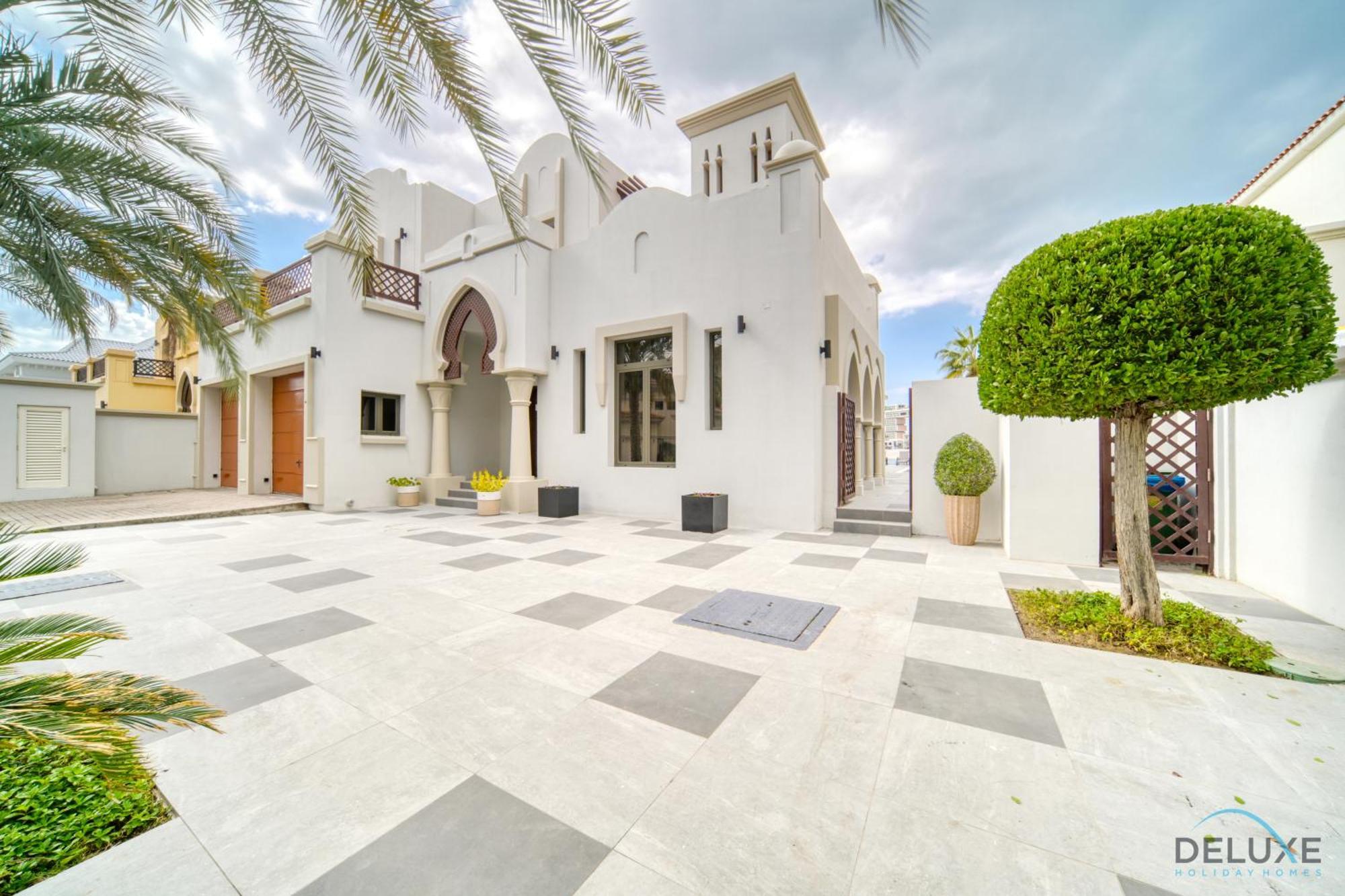 Seaside 5br With Assistant's And Access On Palm Jumeirah By Deluxe Homes *