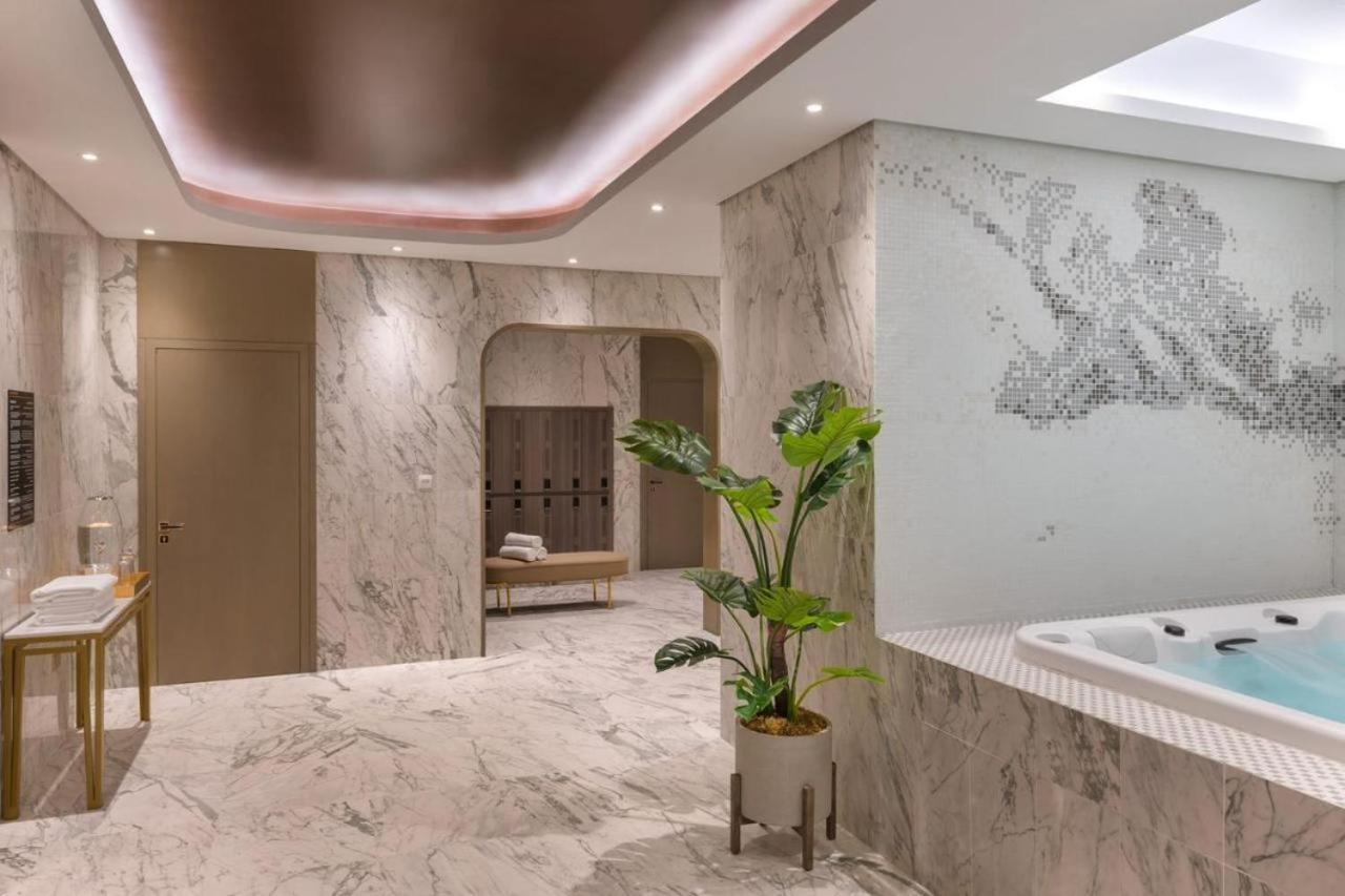 Oraya - Paramount Midtown Luxurious 2br With Sea View Dubai