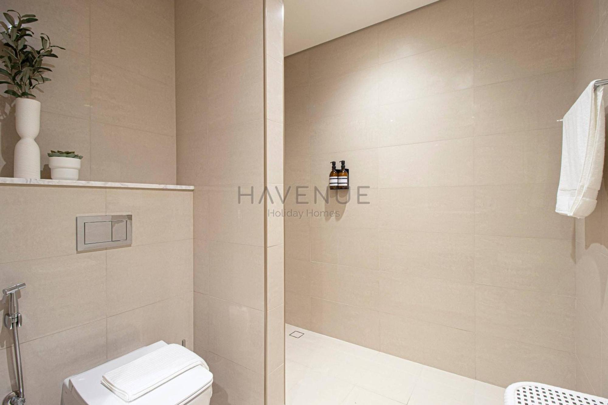 Havenue At Burj Royale - Full Burj Khalifa View - 2 Bed - Pool - Gym Apartment Dubai