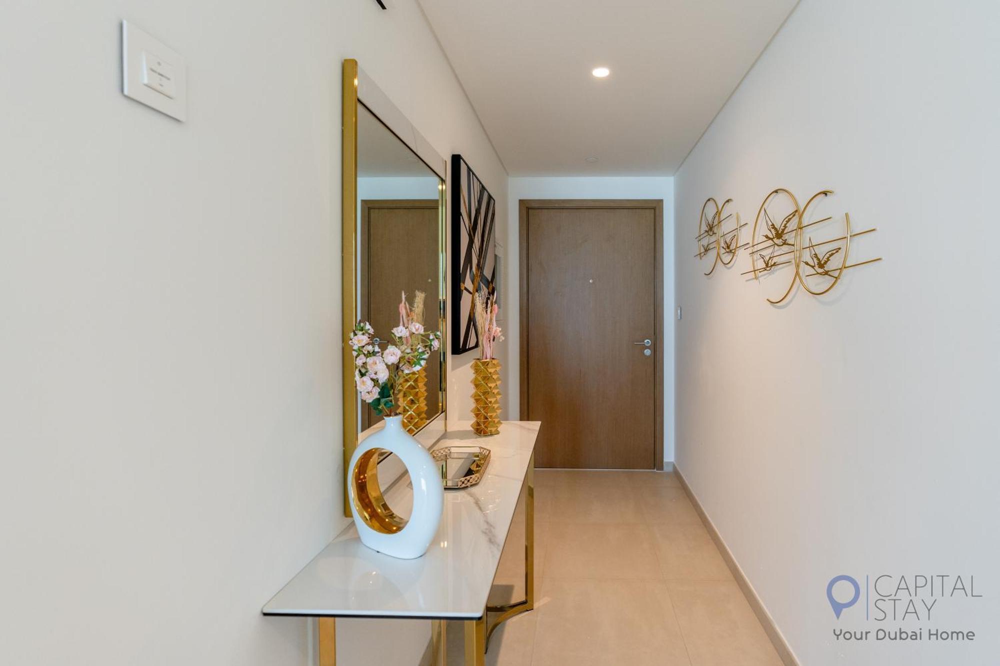 Capital - 1 Bed In Downtown Apartment *
