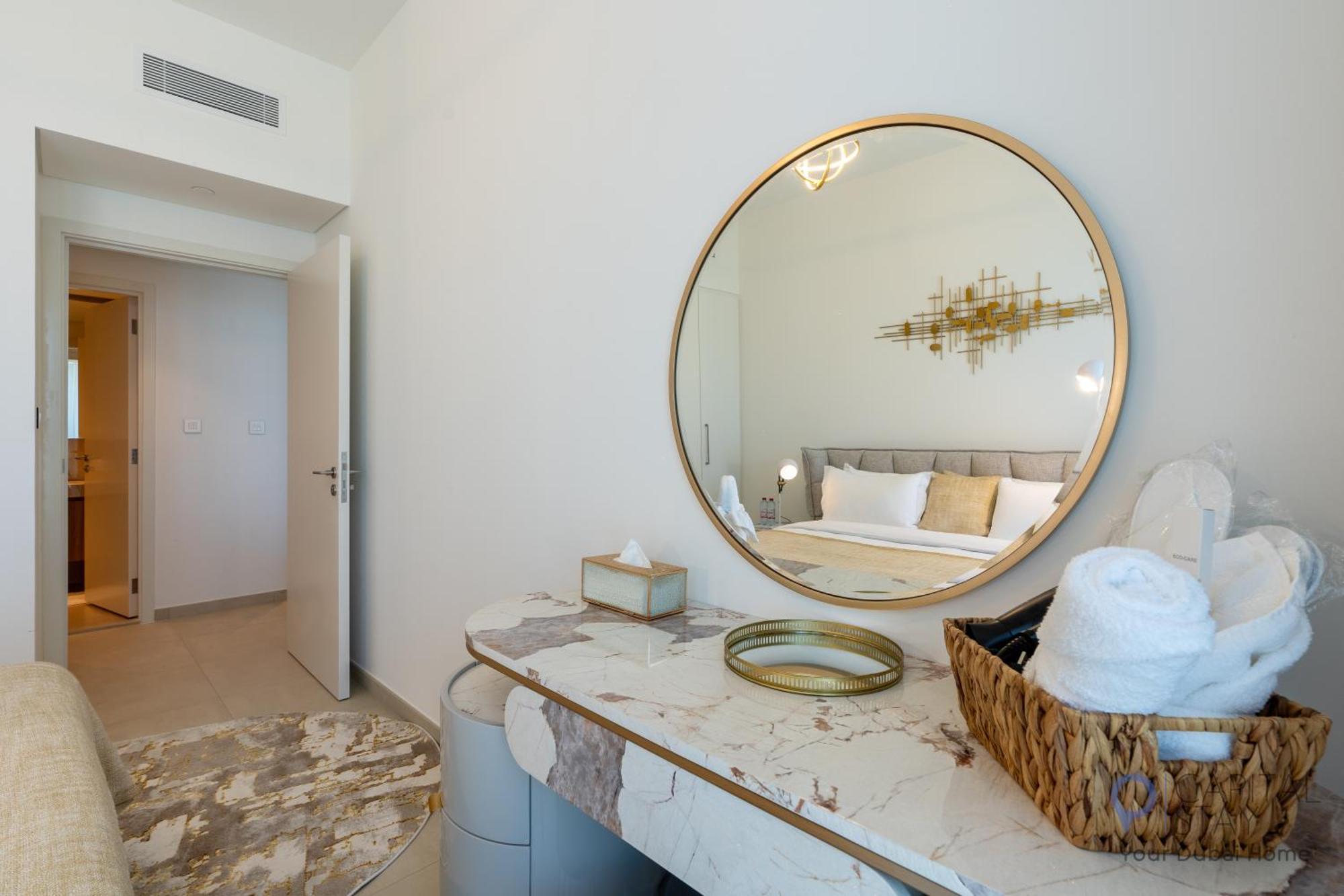 Capital - 1 Bed In Downtown Apartment