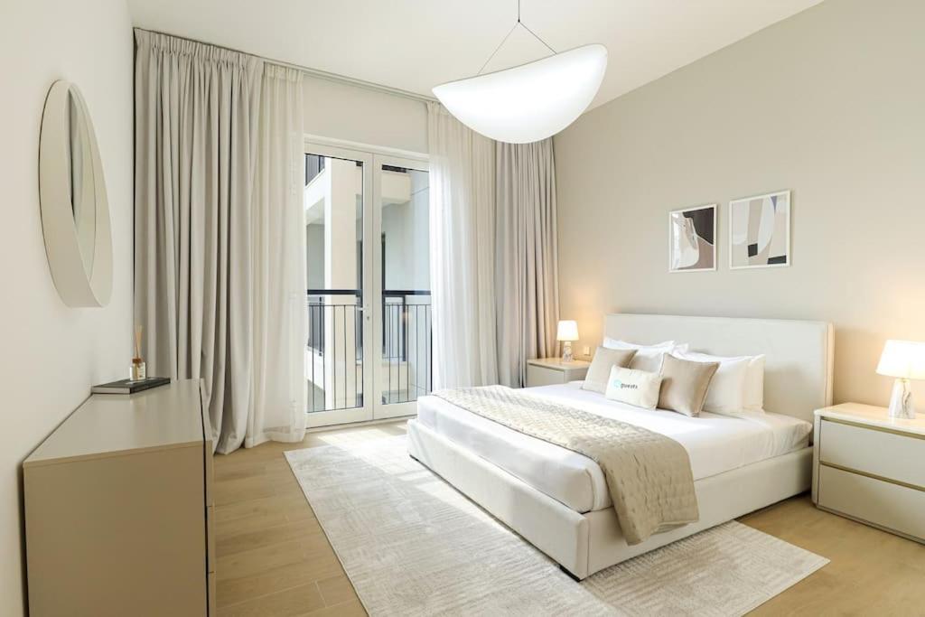 Apartment Higuests - Dream Vacation In La Rive 1 Dubai