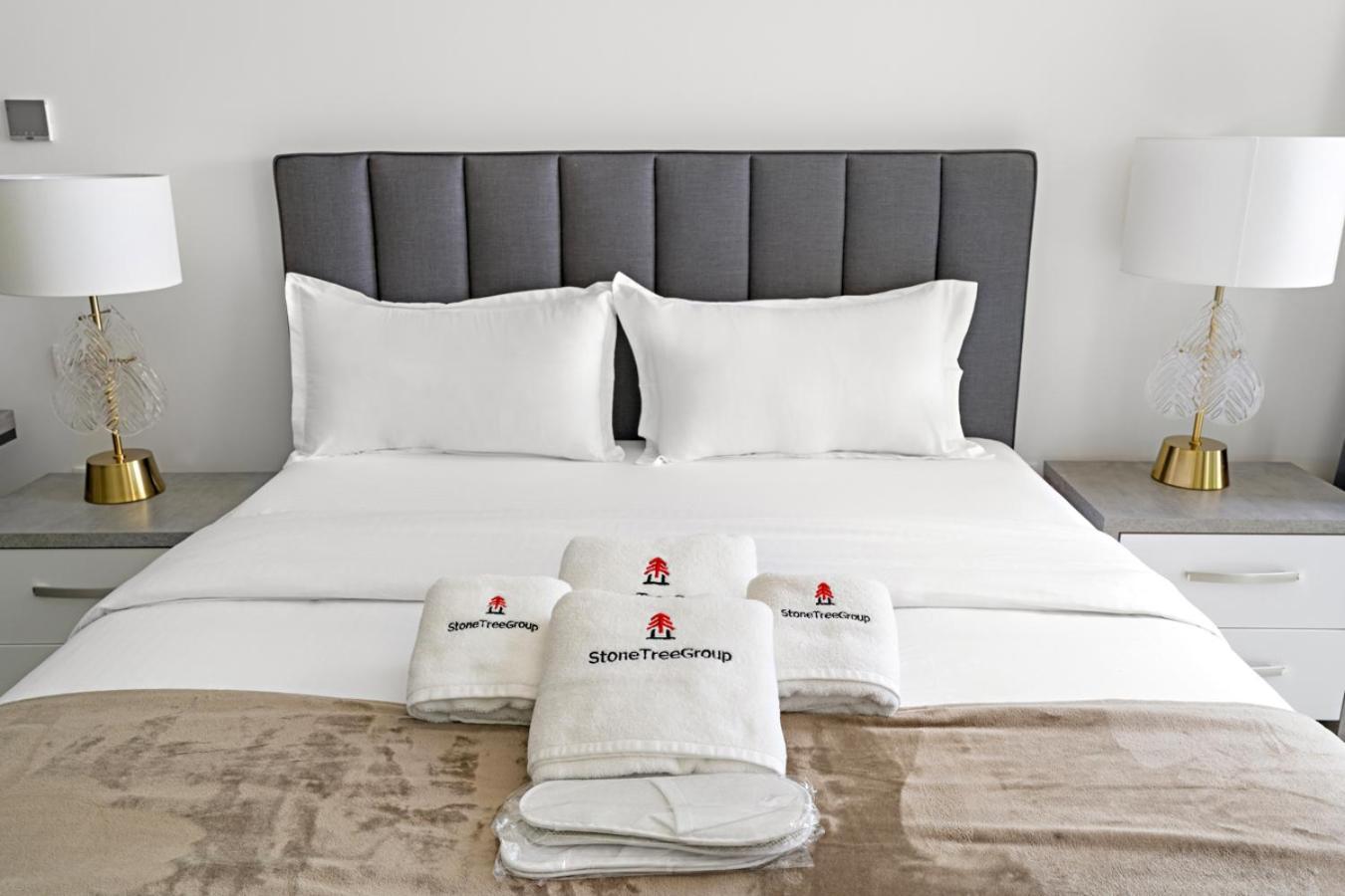 Stonetree - Modern - Special Offer! * Dubai