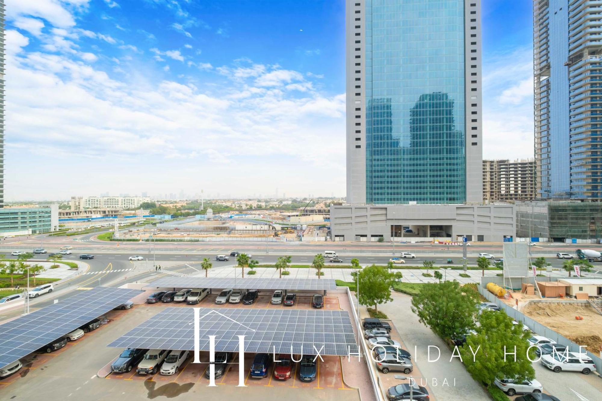 Lux The Jlt Gold Crest * Dubai