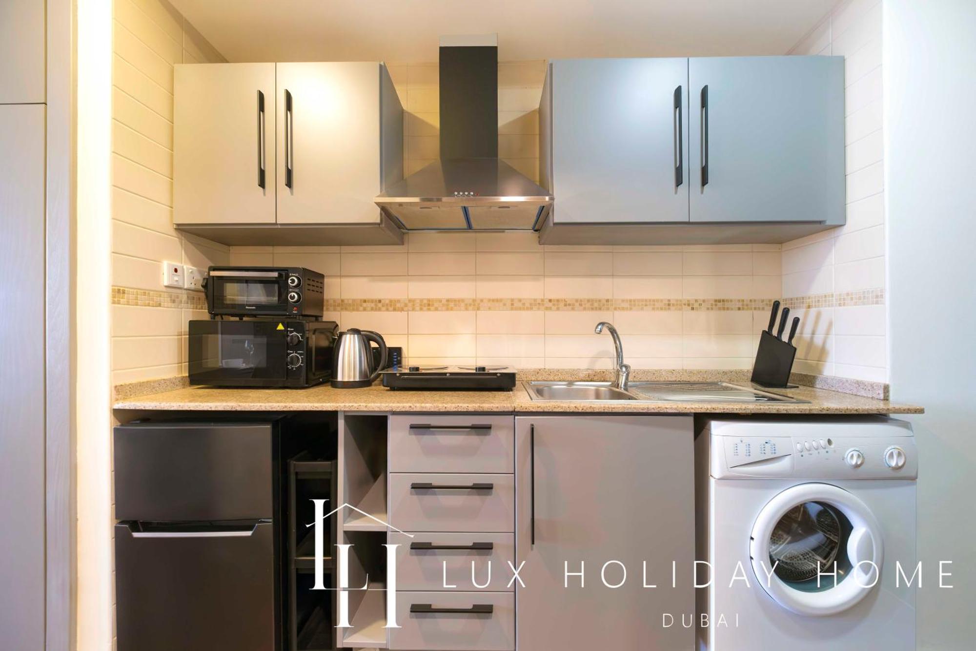 Lux The Jlt Gold Crest * Dubai
