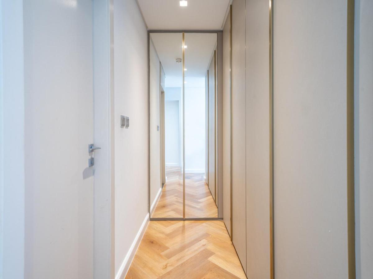 Upgraded Banyan Tree 2 Bed In Jlt Apartment *