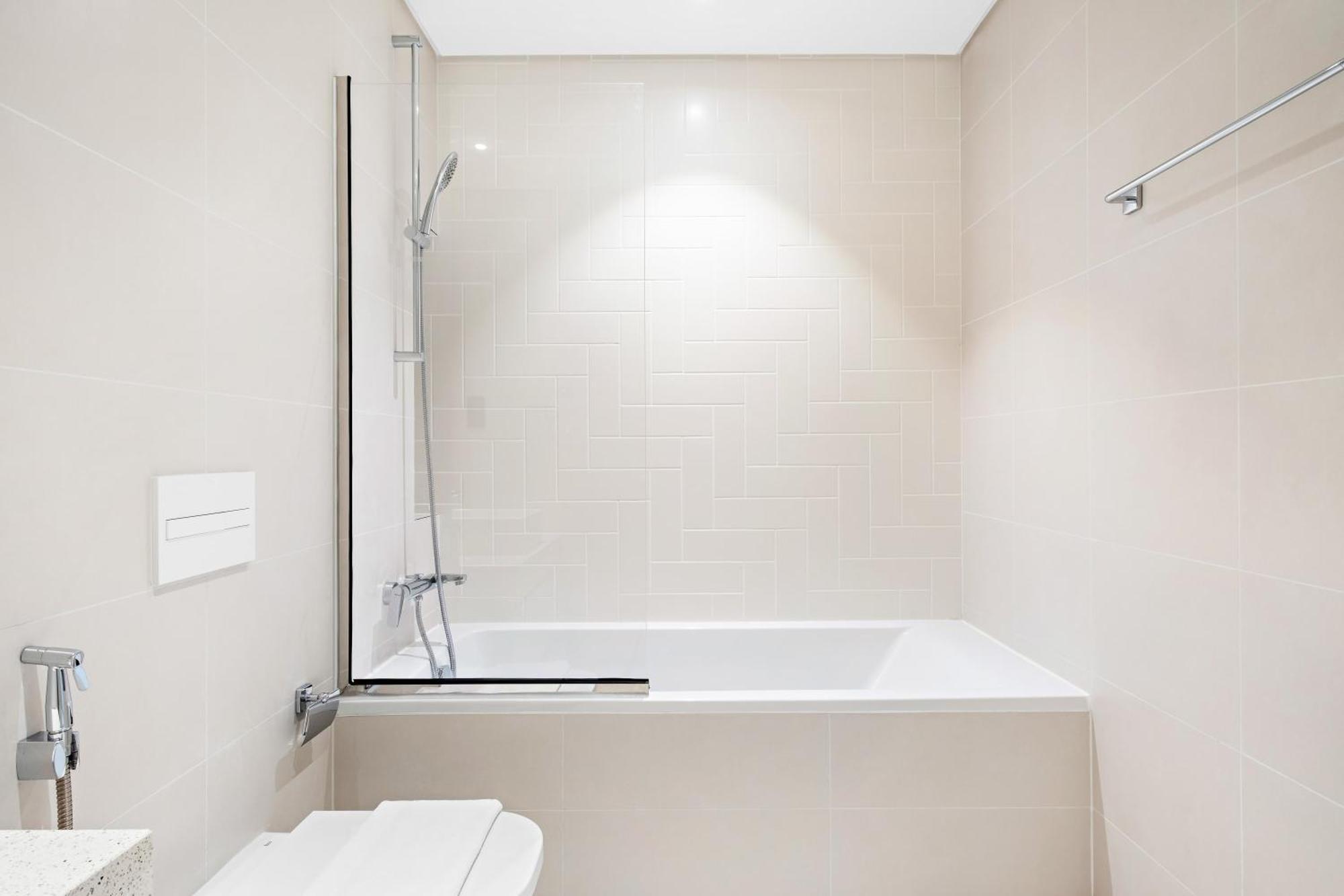Silkhaus Modern Design 1bdr In Marina Vista Apartment