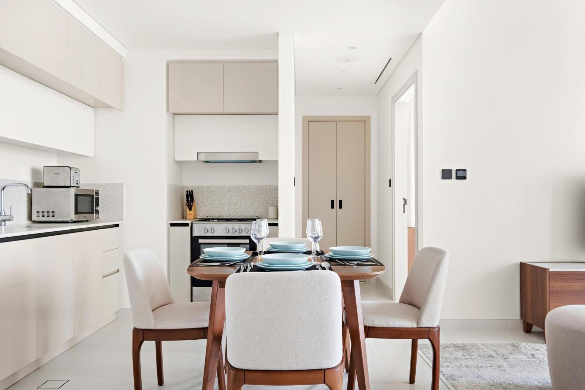 Silkhaus Modern Design 1bdr In Marina Vista Apartment Dubai