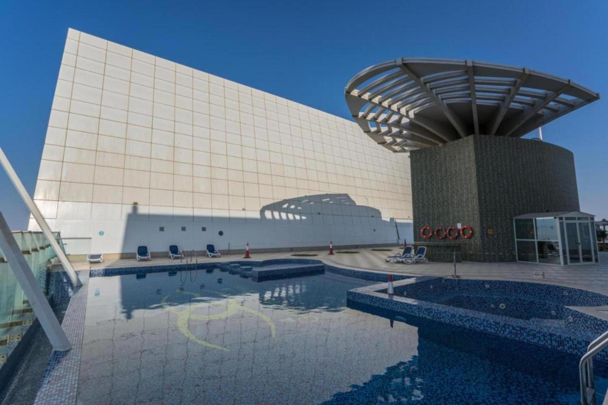 Apartment Click Stay - Jlt - Studio & Balcony Lakes View Entire Apartment -Jn *