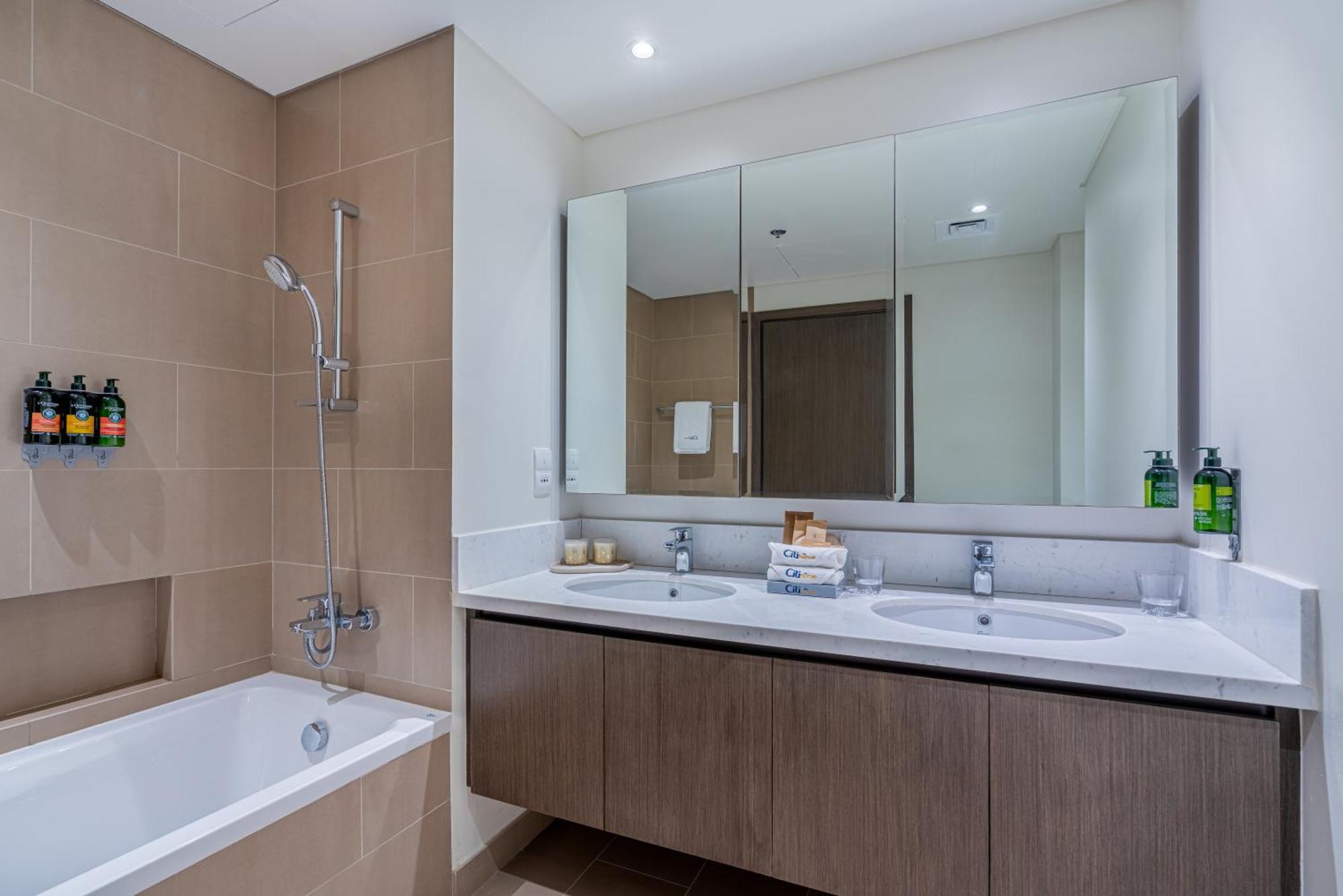 Citihome-creek Harbour Spacious Sanctuary 2br Apartment Dubai