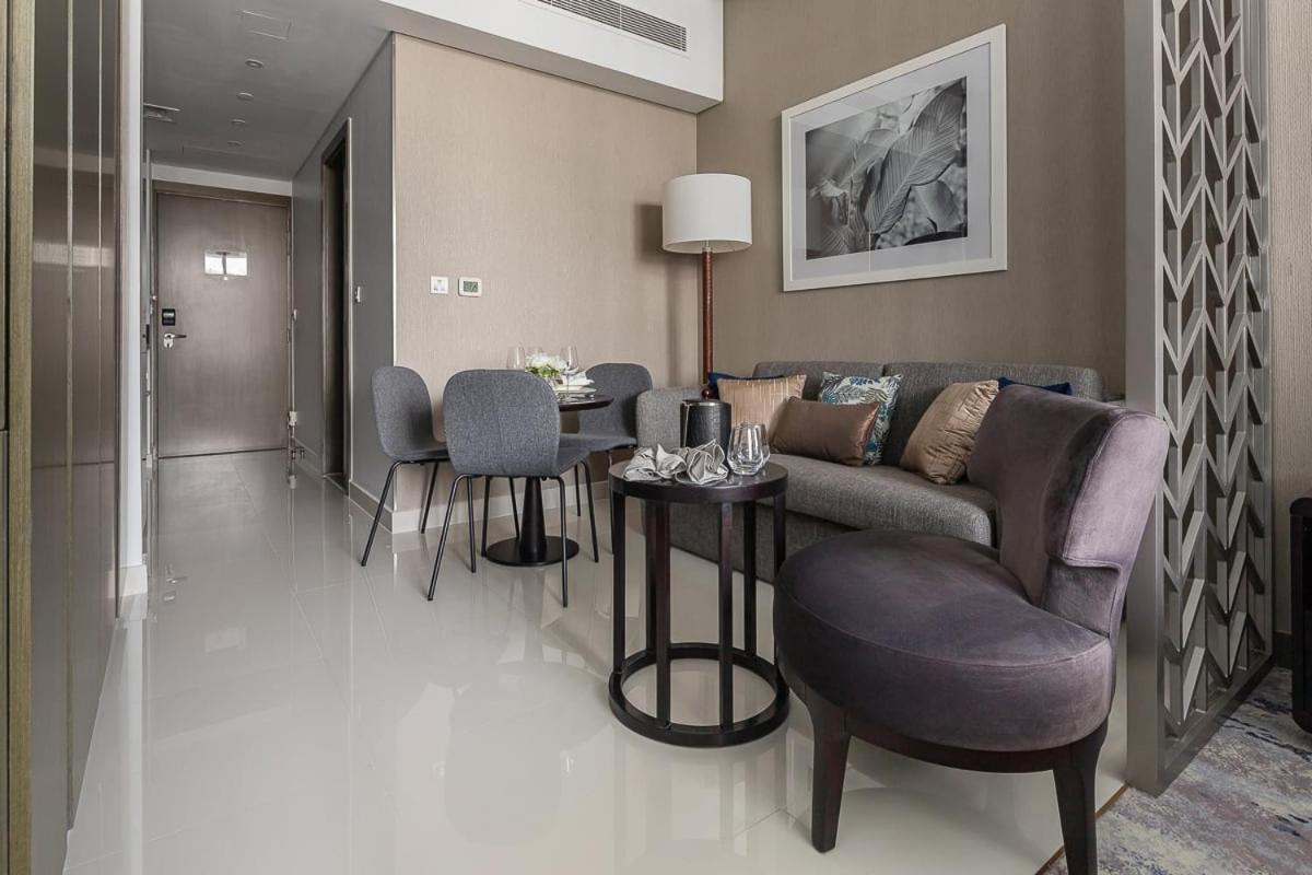 Frank Porter - Damac Maison Prive A Apartment