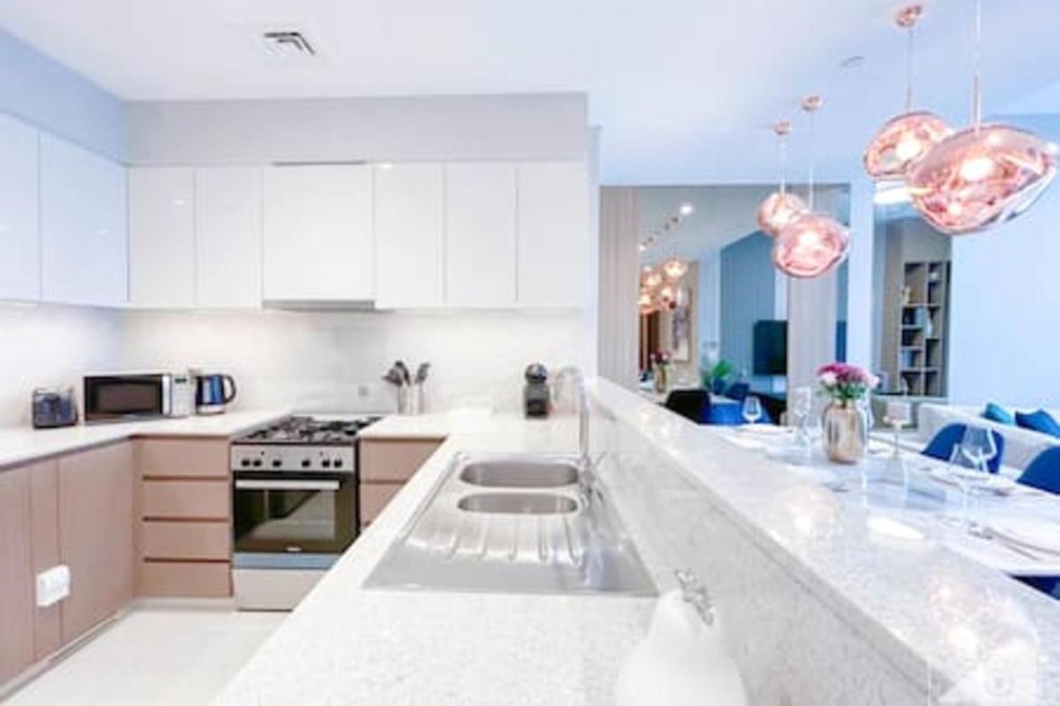 Apartment Luxury Burj Royale 4bed Balcony Burj Khalifa View