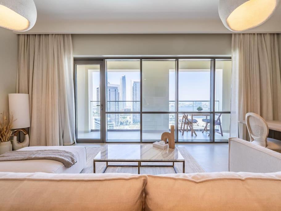 Apartment Harbourview Hideaway - 2br Creek Island Escape Dubai