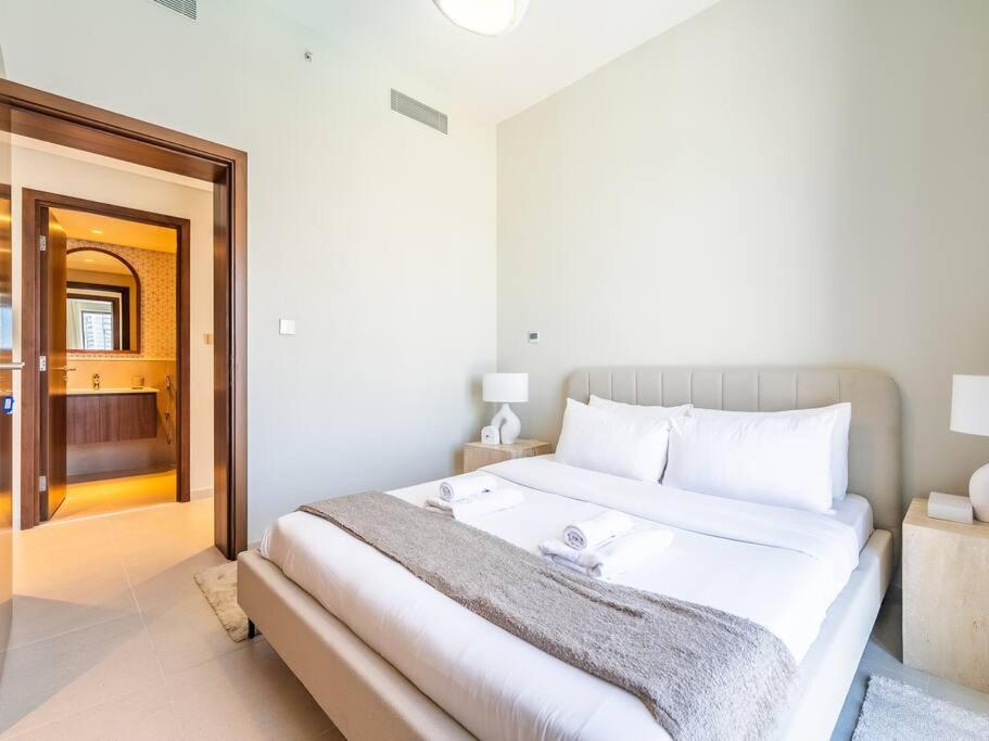 Apartment Harbourview Hideaway - 2br Creek Island Escape Dubai
