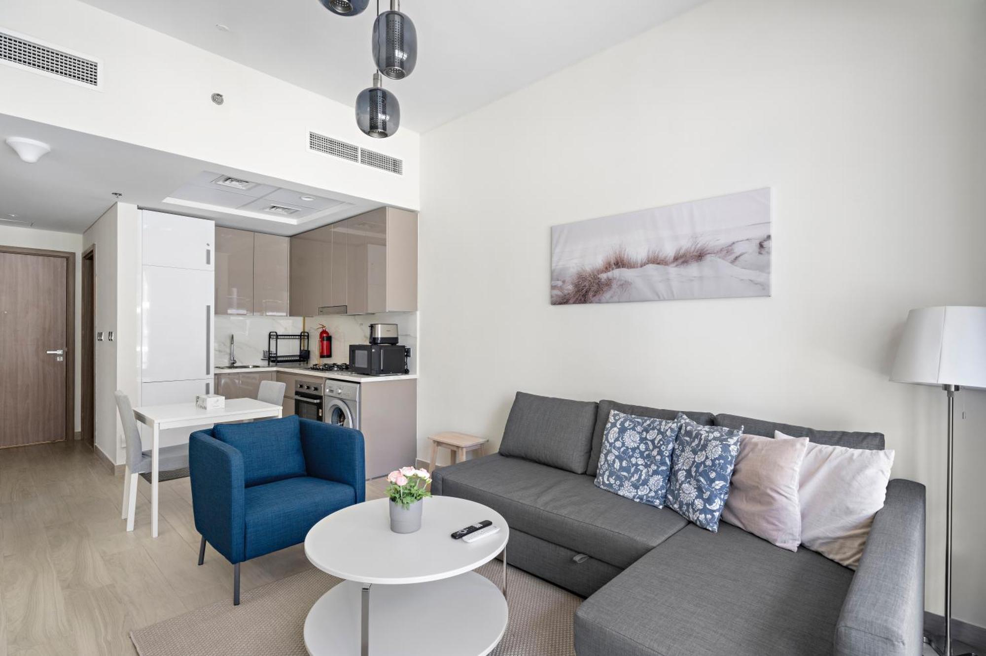 Beautiful 1 Bedroom With Gym, Pool & Kid's Playground