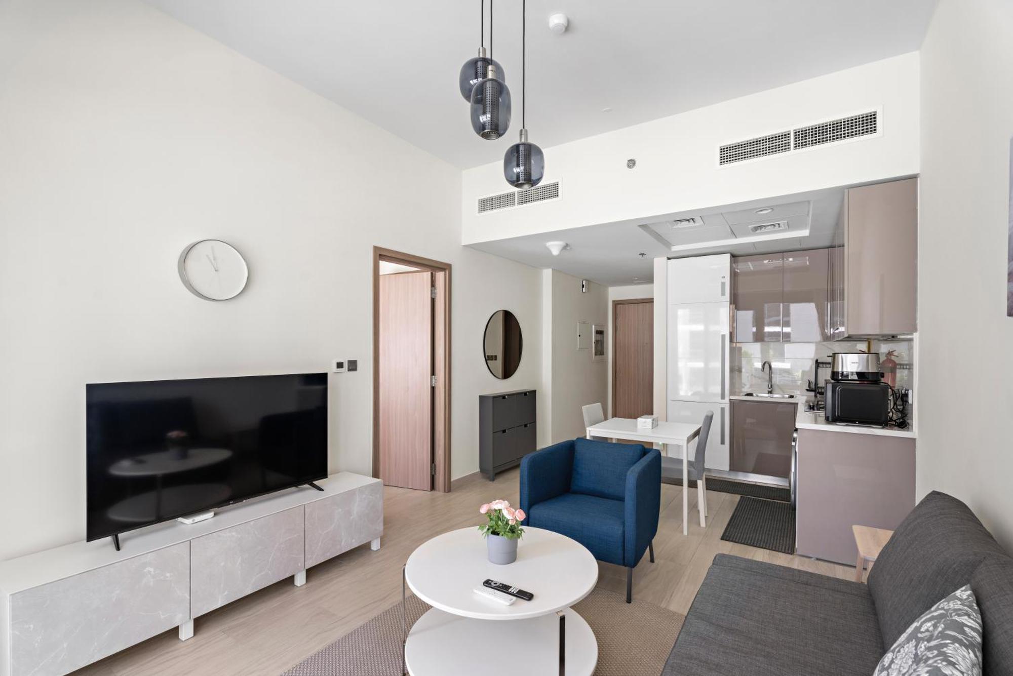 Apartment Beautiful 1 Bedroom With Gym, Pool & Kid's Playground