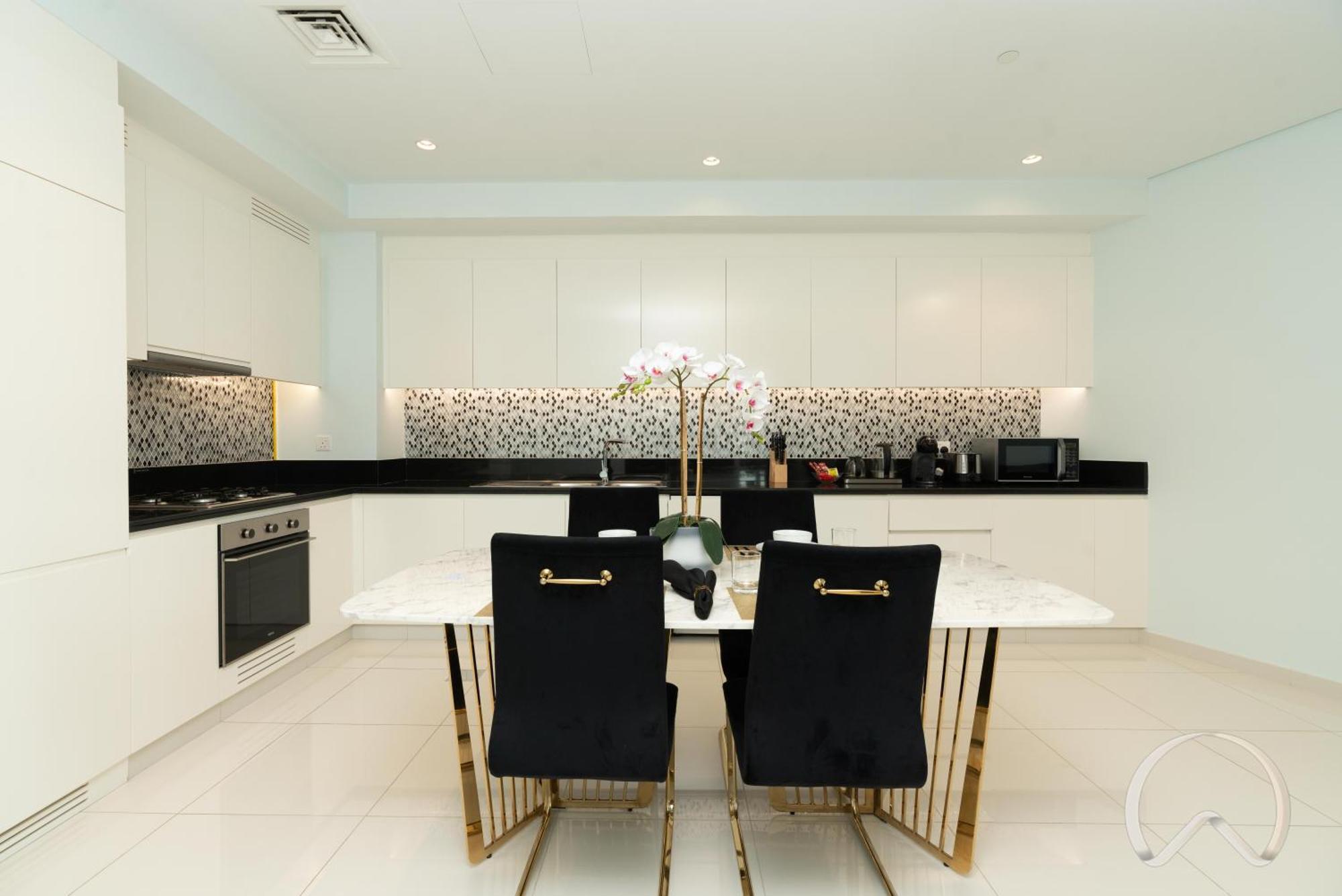 Apartment Oraya - Paramount Midtown Luxurious 2br With Sea View