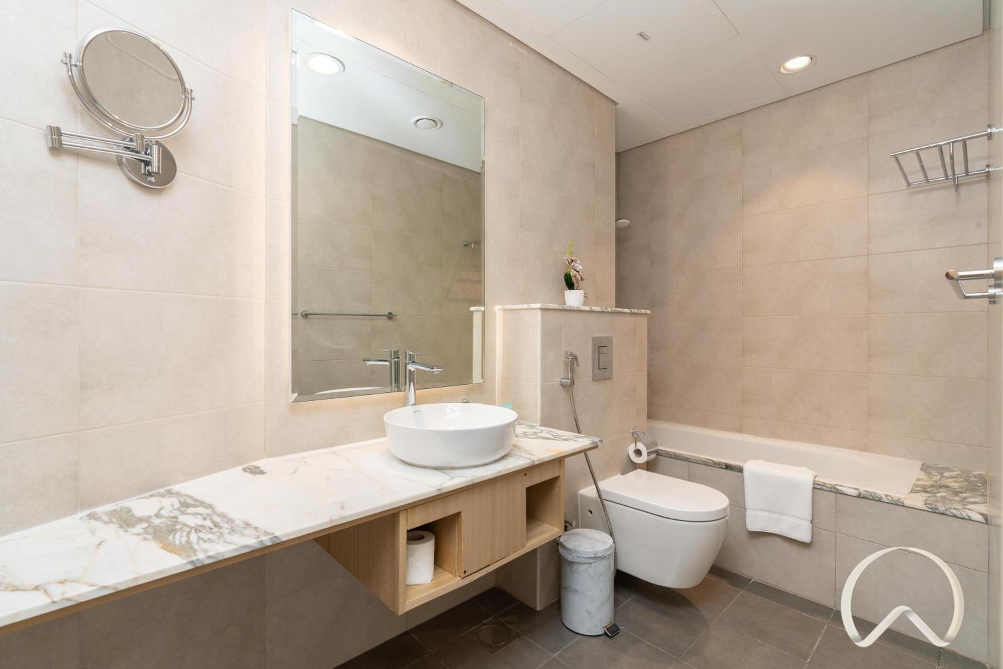 Oraya - Paramount Midtown Luxurious 2br With Sea View Apartment *