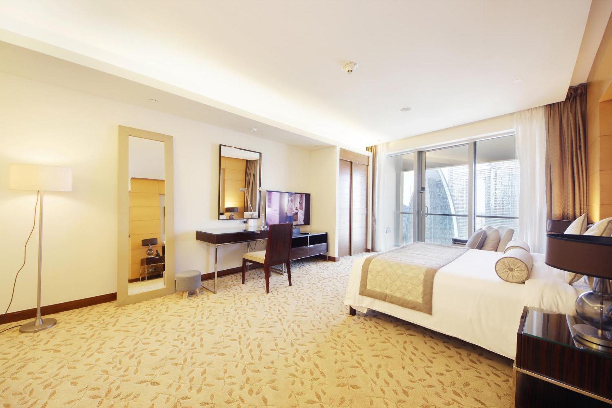New Arabian -Address Emaar Fashion Avenue Dubai
