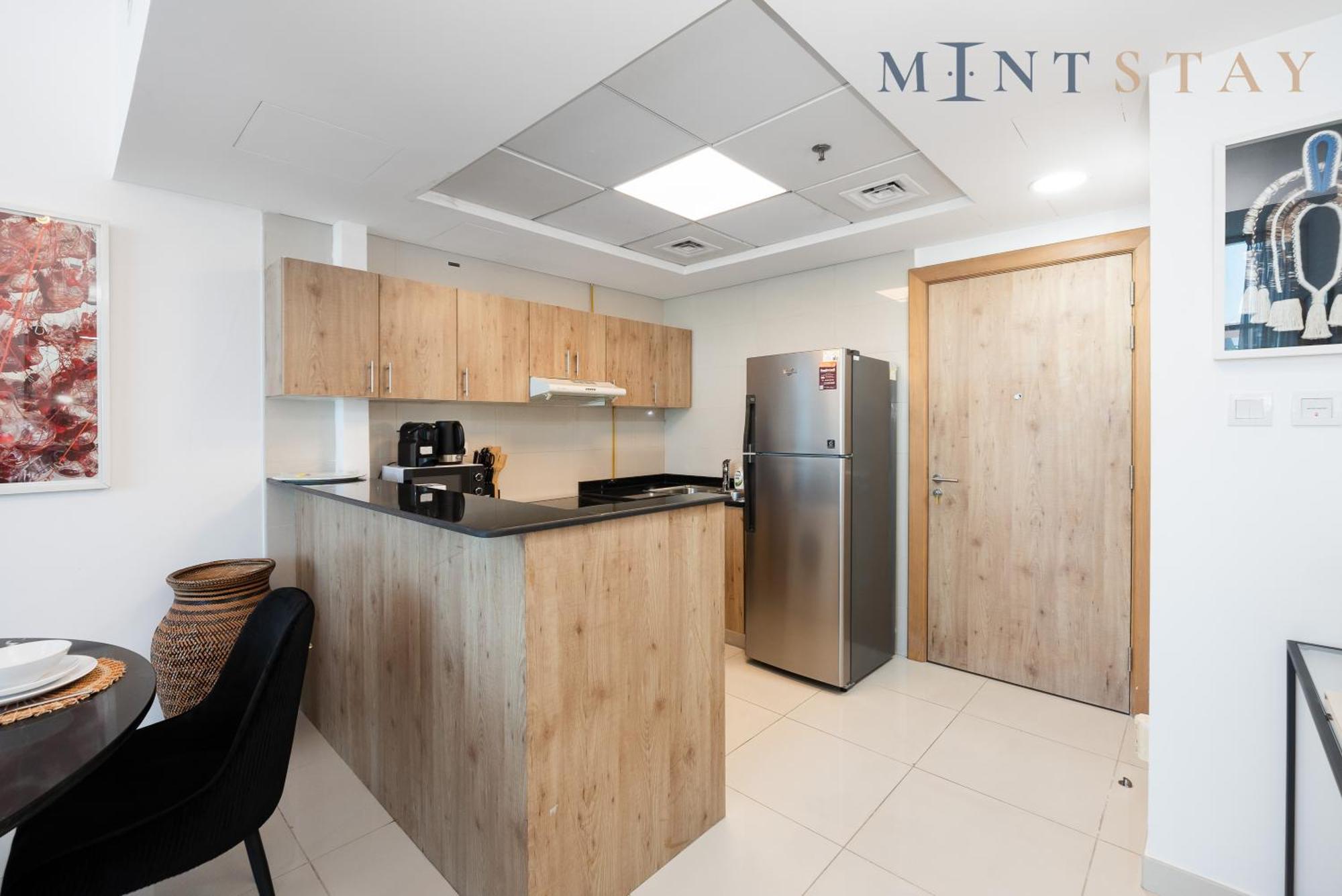 Continental Tower, Marina - Mint Apartment Dubai