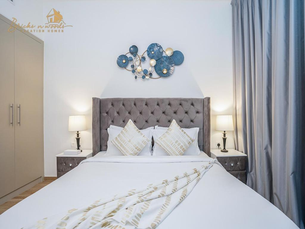Modern High Floor Canal View1 Bhk Apartment