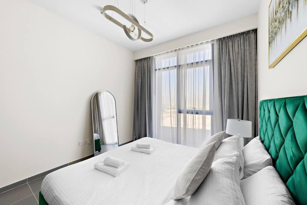 Stylish 1 Bedroom High Floor In Creek Edge Apartment