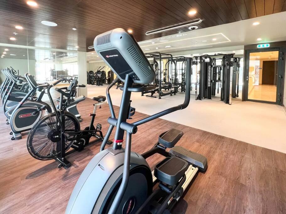 Stylish 1 Bedroom High Floor In Creek Edge Apartment Dubai