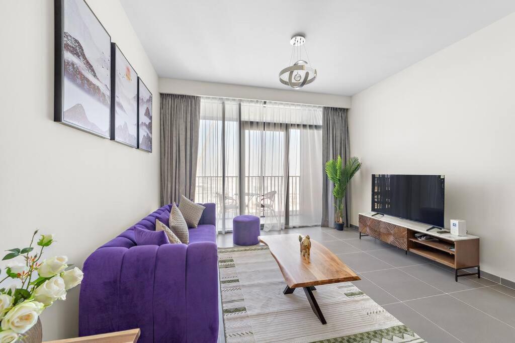 Stylish 1 Bedroom High Floor In Creek Edge * Dubai