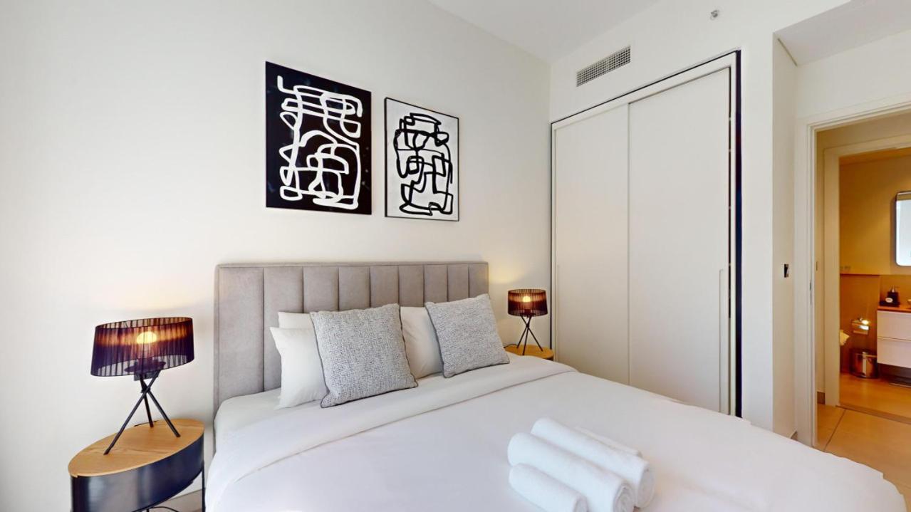 Socio Tower 2 - Neat One Bedroom Dubai