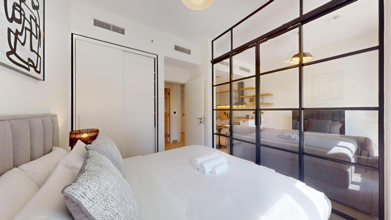 Socio Tower 2 - Neat One Bedroom Apartment *