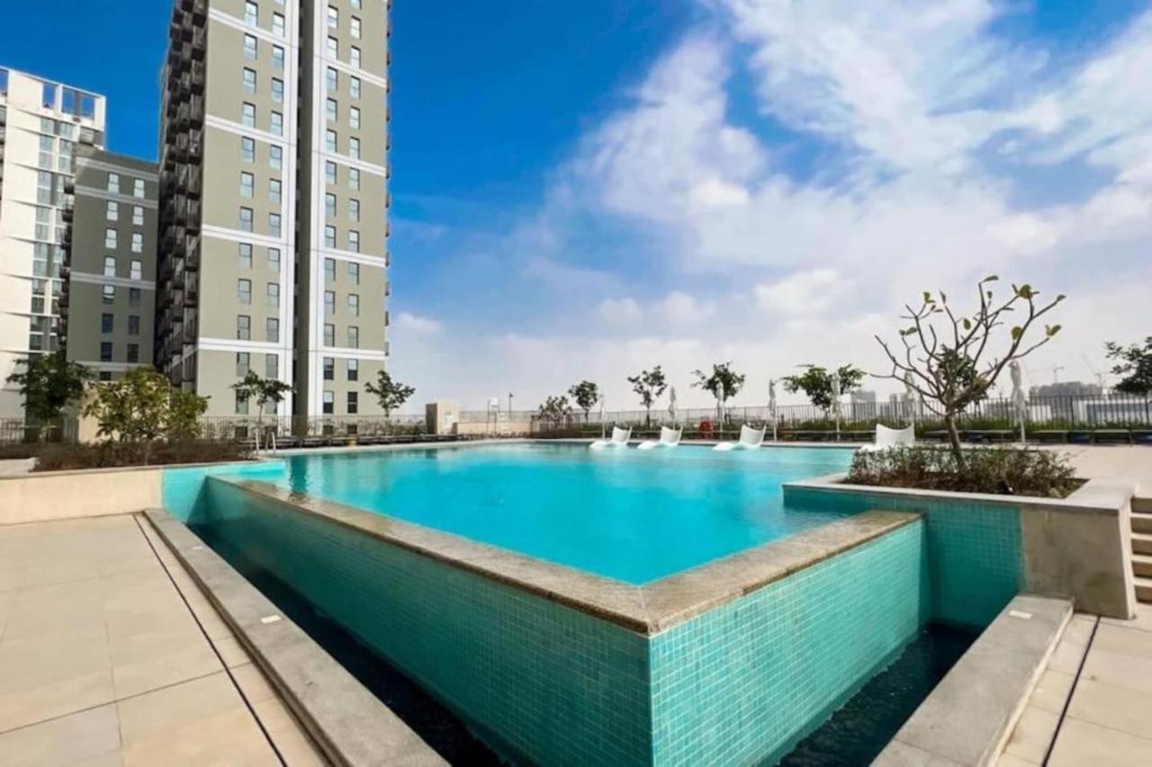 Socio Tower 2 - Neat One Bedroom Dubai