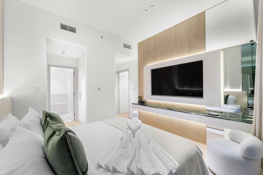 First Class 3br Trendy Urban Hideaway *