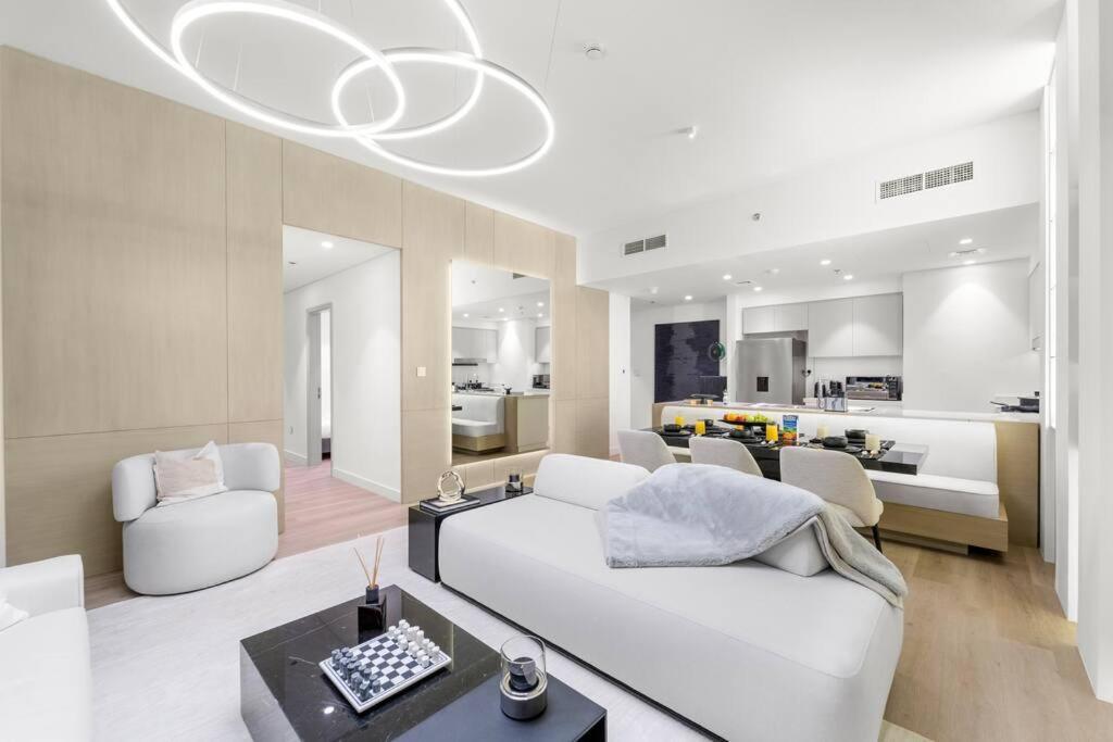 First Class 3br Trendy Urban Hideaway Apartment *