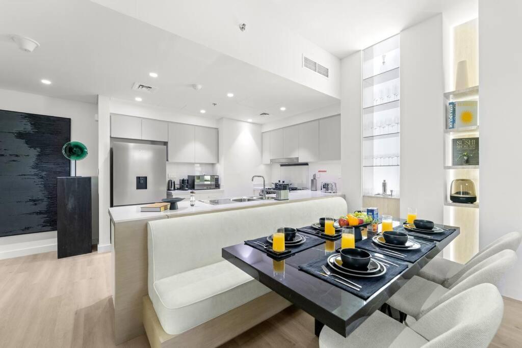 First Class 3br Trendy Urban Hideaway *