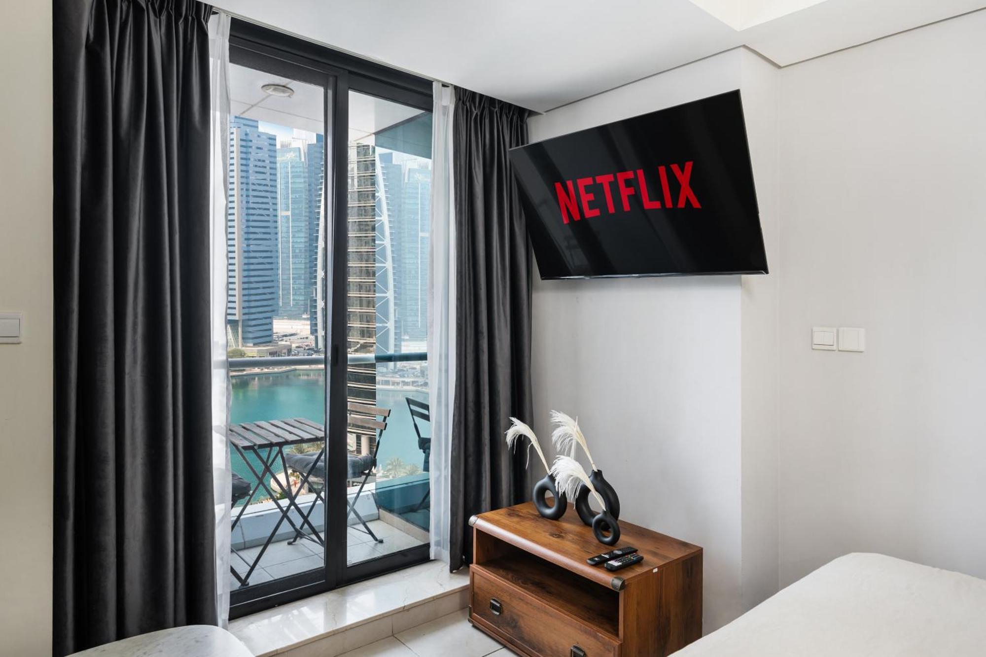Apartment Cozy For Rent In Jlt *