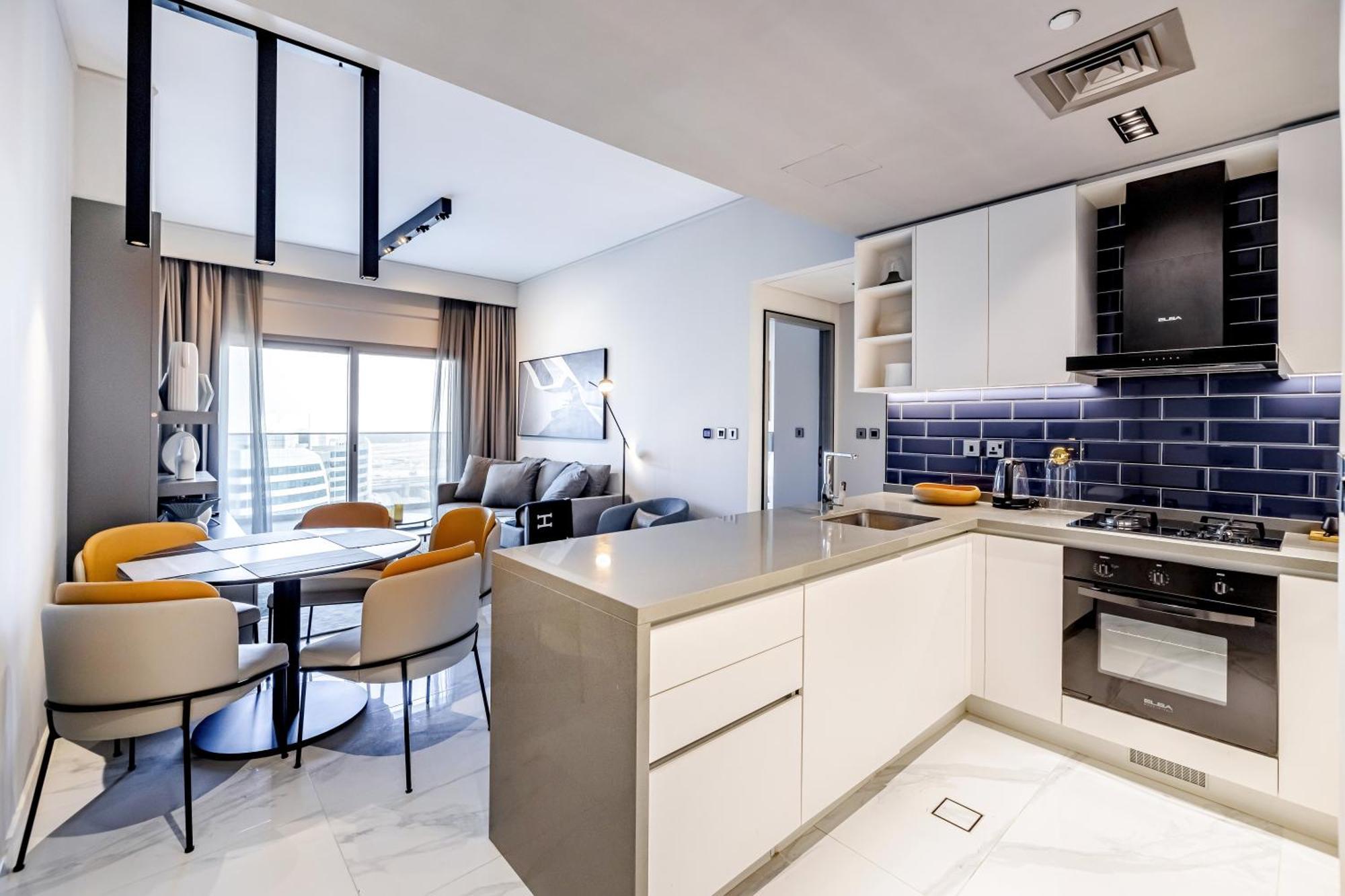 1Br Plus Study Mag 318 Canal View Business Bay * Dubai