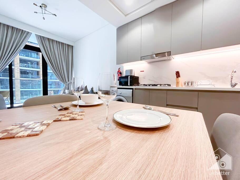 Apartment Stylish 1-bedroom & Balcony In Meydan *