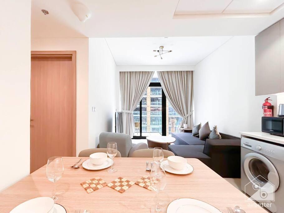 Apartment Stylish 1-bedroom & Balcony In Meydan Dubai