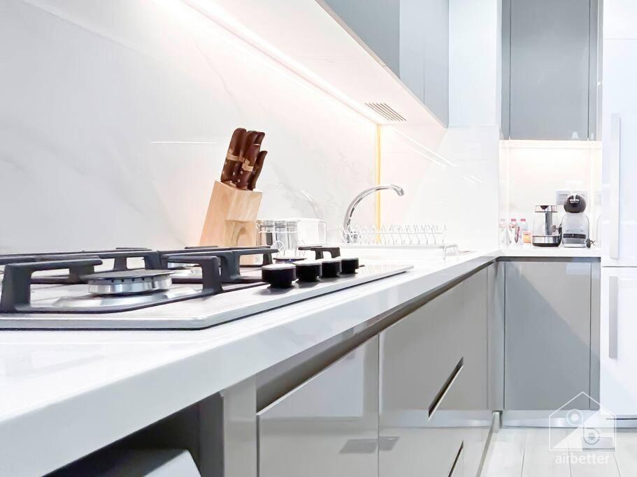 Stylish 1-bedroom & Balcony In Meydan Dubai