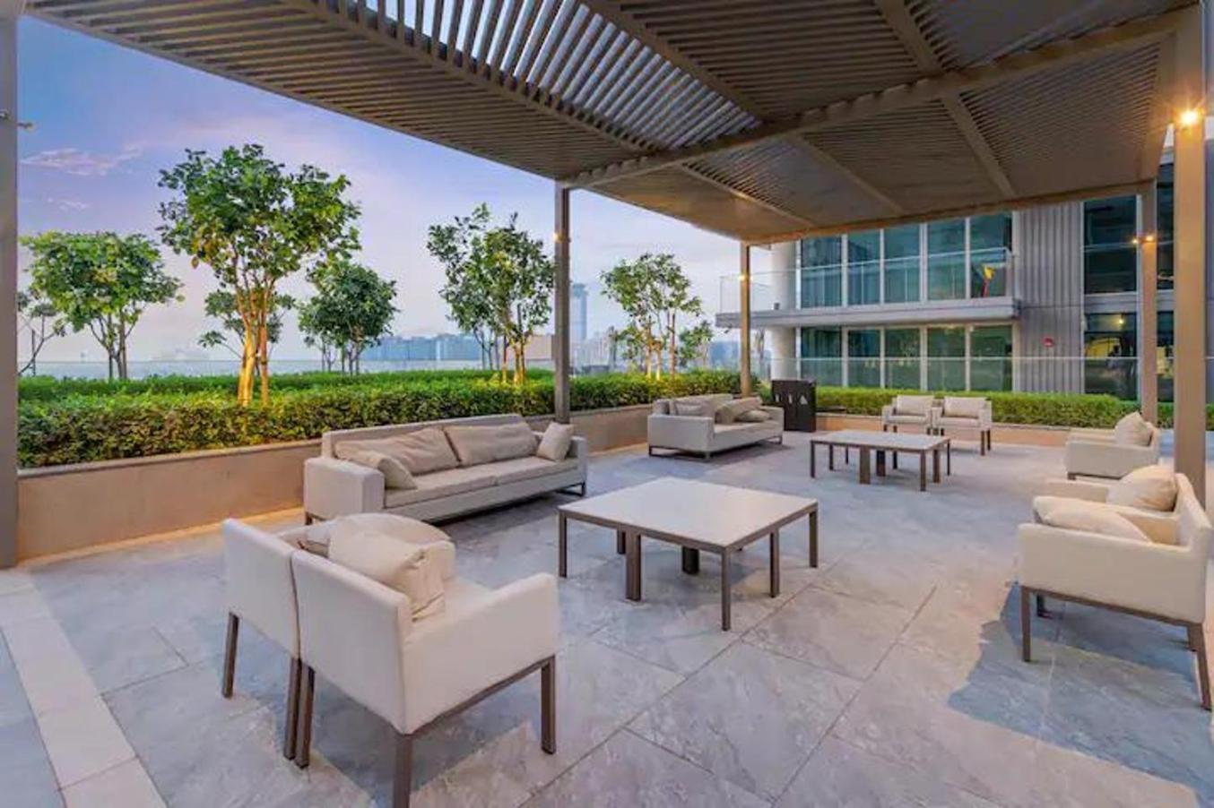 Luxury Seaview 1br With Private Access Apartment