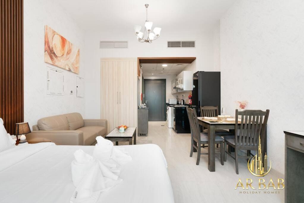 Apartment Elite Residence - Luxury Studio - Best Horse Course View