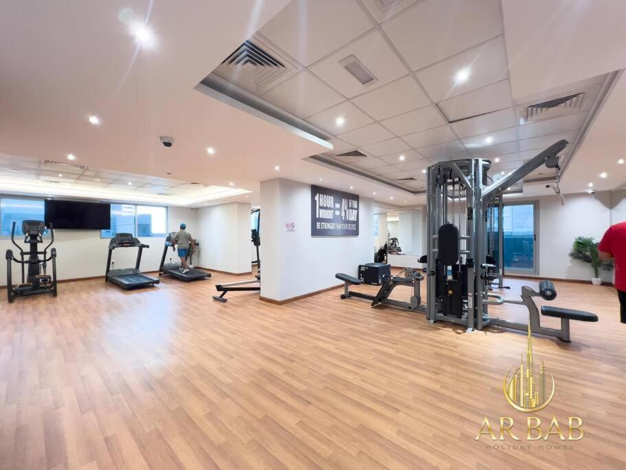 Elite Residence - Luxury Studio - Best Horse Course View Apartment