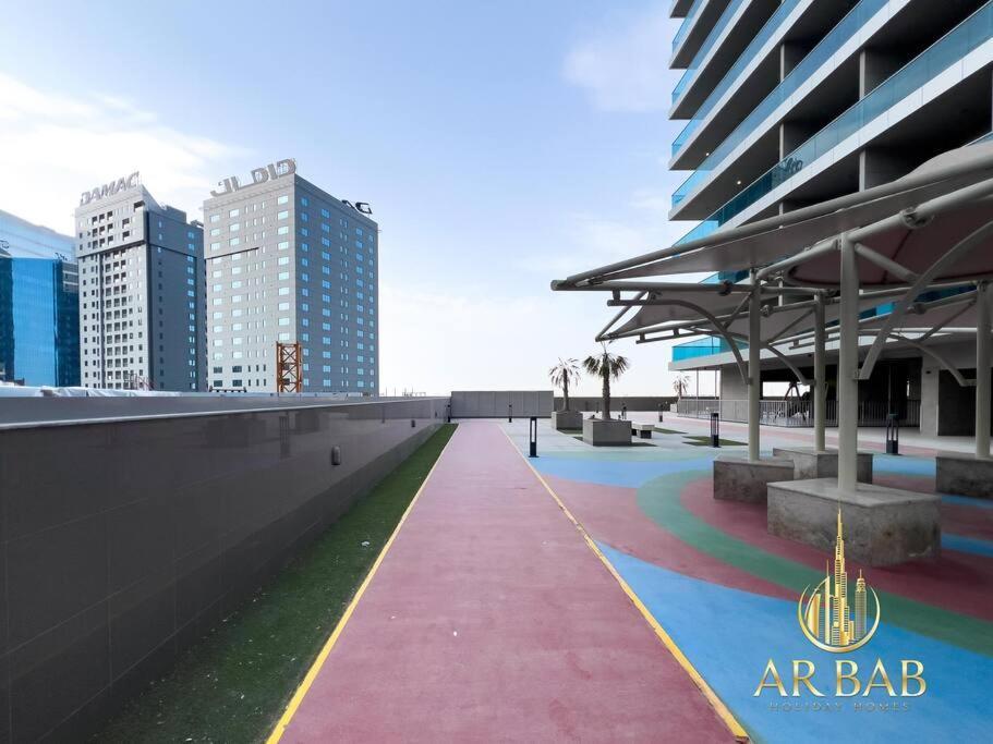 Elite Residence - Luxury Studio - Best Horse Course View *
