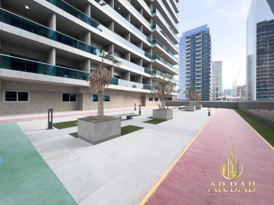 Elite Residence - Luxury Studio - Best Horse Course View *